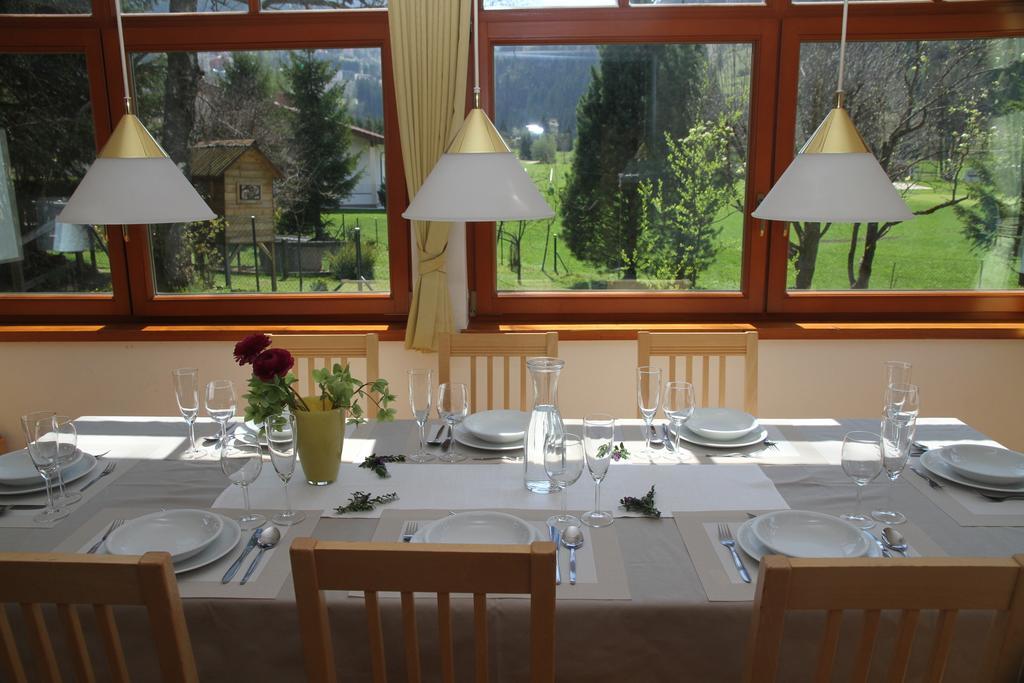 Villa Schnuck - Das Rote Ferienhaus Bad Gastein Eksteriør billede