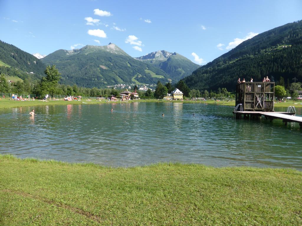Villa Schnuck - Das Rote Ferienhaus Bad Gastein Eksteriør billede