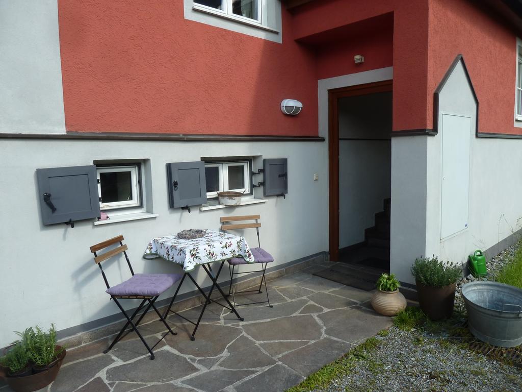 Villa Schnuck - Das Rote Ferienhaus Bad Gastein Værelse billede