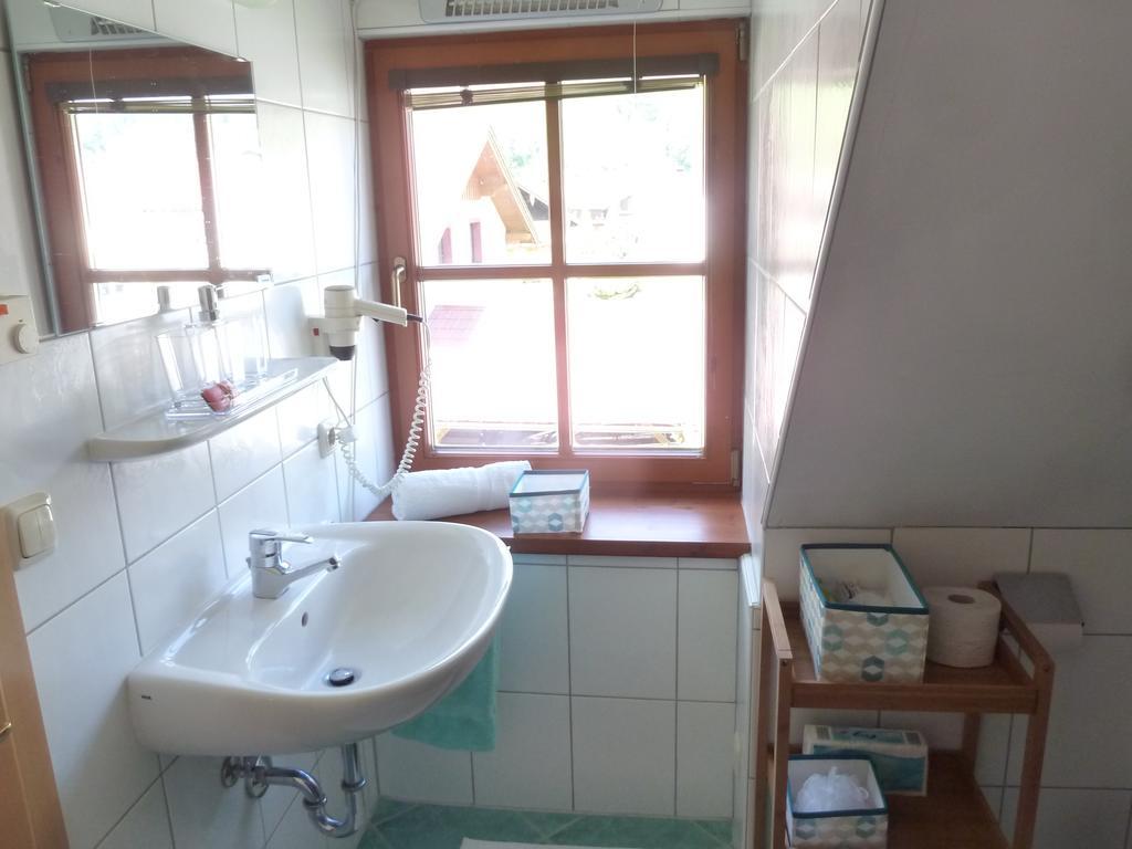 Villa Schnuck - Das Rote Ferienhaus Bad Gastein Eksteriør billede