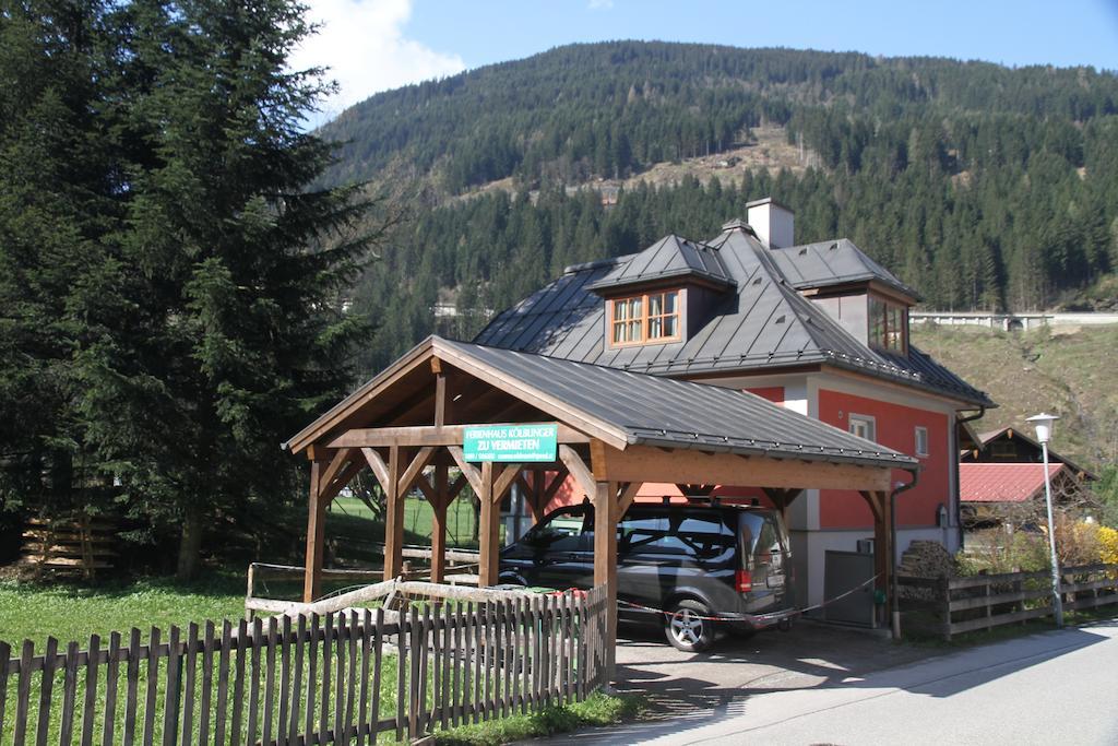Villa Schnuck - Das Rote Ferienhaus Bad Gastein Eksteriør billede